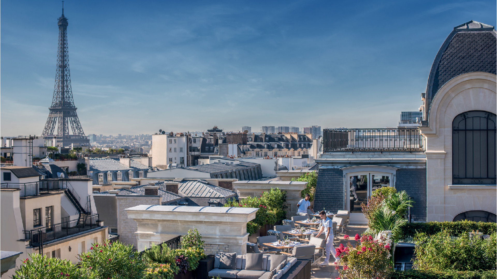 L'Oiseau Blanc at The Peninsula Paris